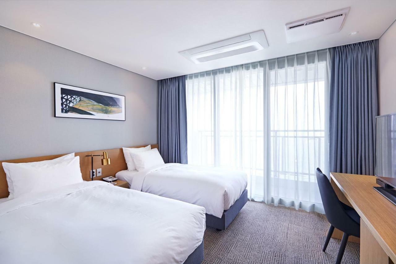 Lavi De Atlan Hotel Пусан Екстер'єр фото
